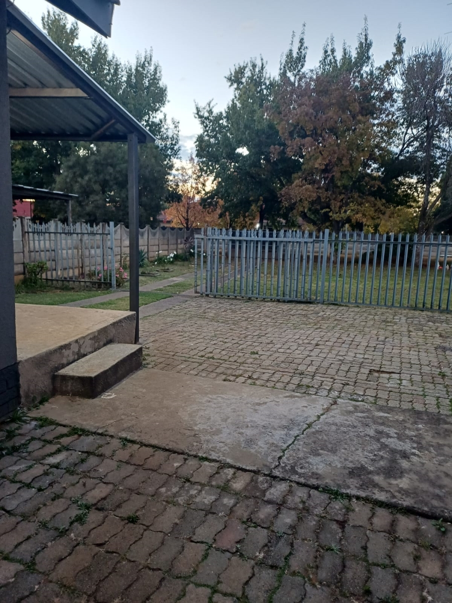 To Let 1 Bedroom Property for Rent in Vaalpark Free State
